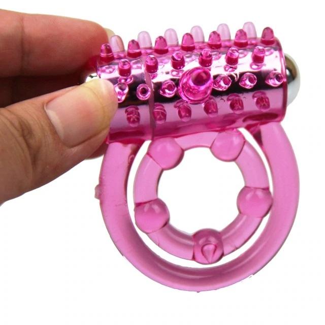 Yumuşak Jel Dokuda Güçlü Titreşimli Testis Tutacaklı Pilleri Değişebilen Penis Ereksiyon Halkası